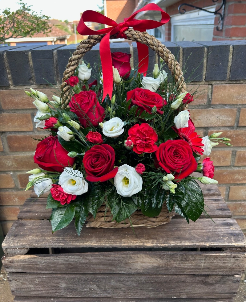 Red Rose Basket Large