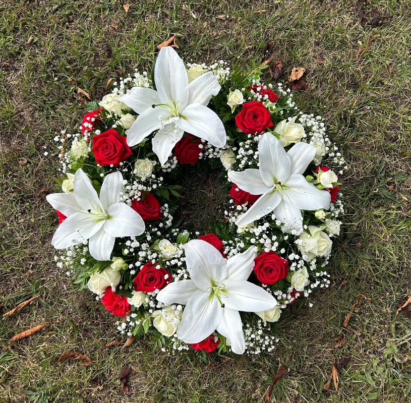 Lilly and Red Rose Wreath Tribute
