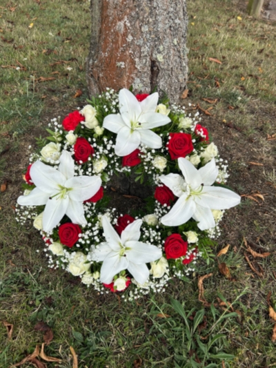 Lilly and Red Rose Wreath Tribute