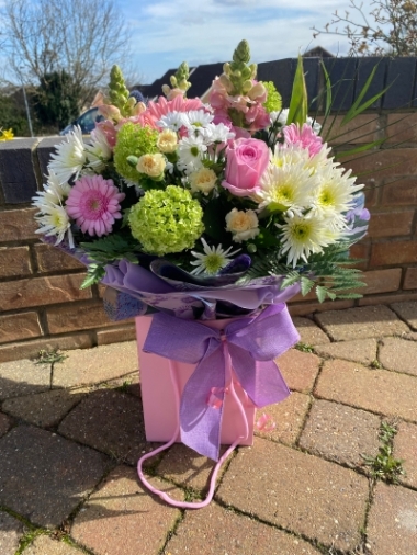 The Pastel Handtied